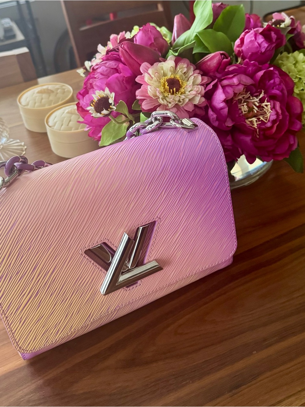 Louis Vuitton Twist MM Gradient Handbag